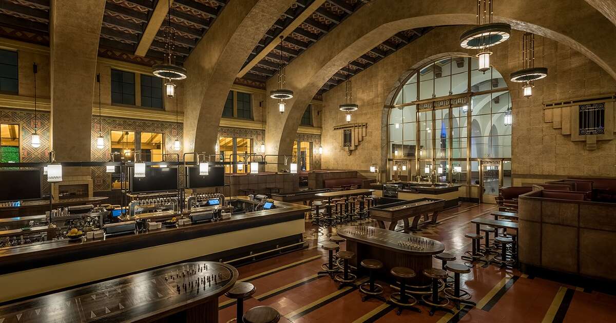 Best Outdoor Breweries & Wineries in Los Angeles