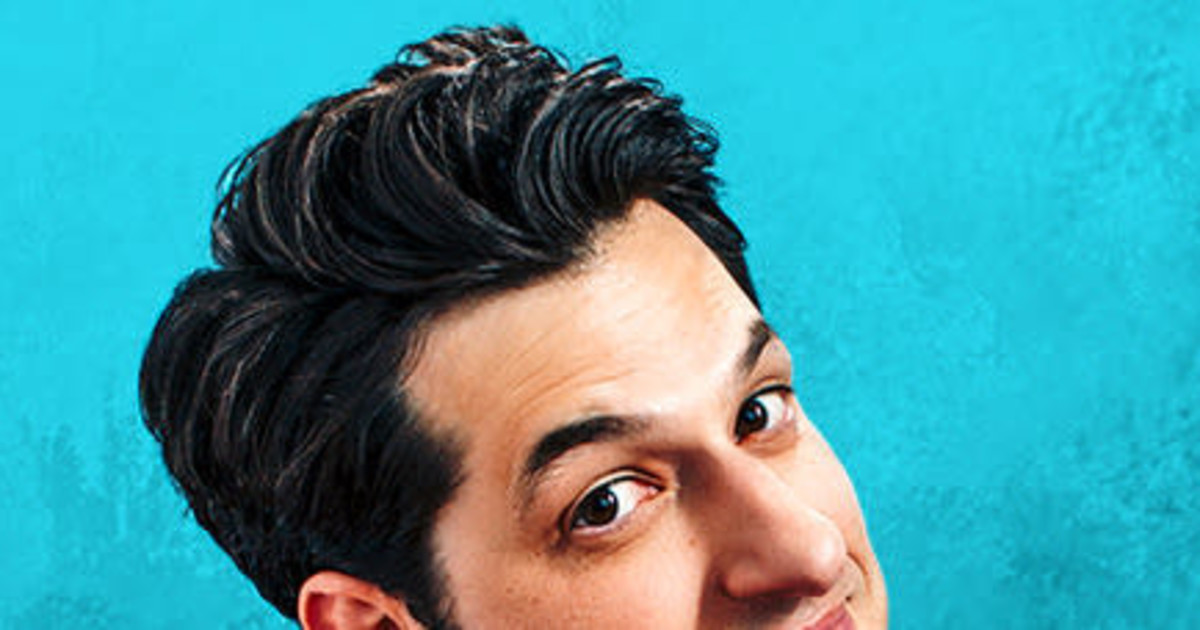 Ben Schwartz in Chicago at The Chicago Theatre