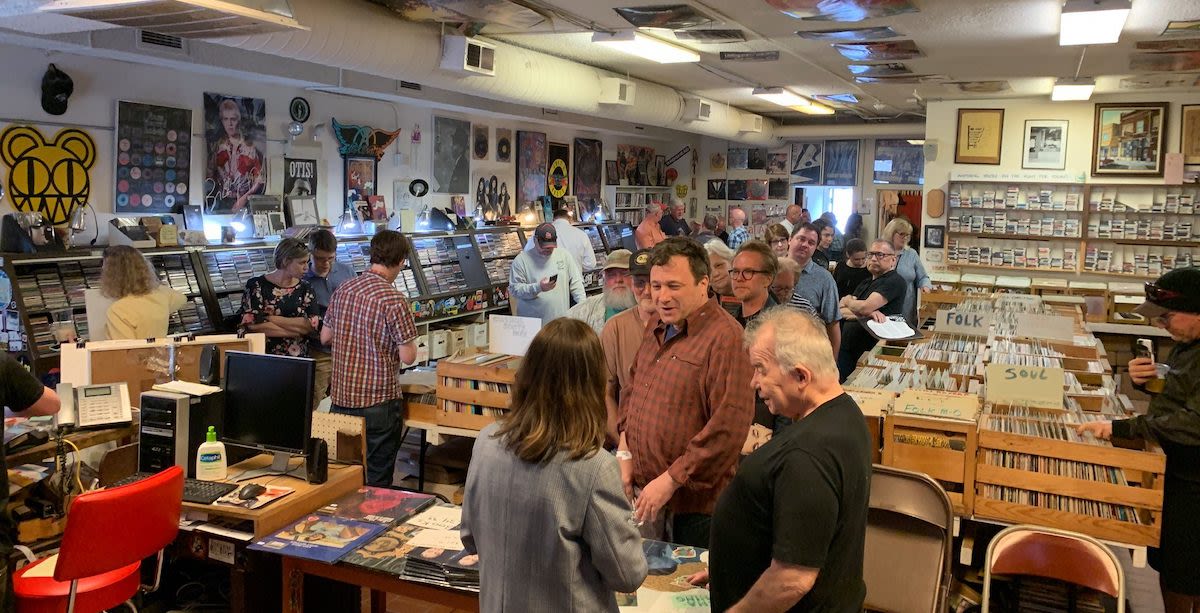 The Best Record Stores In Chicago