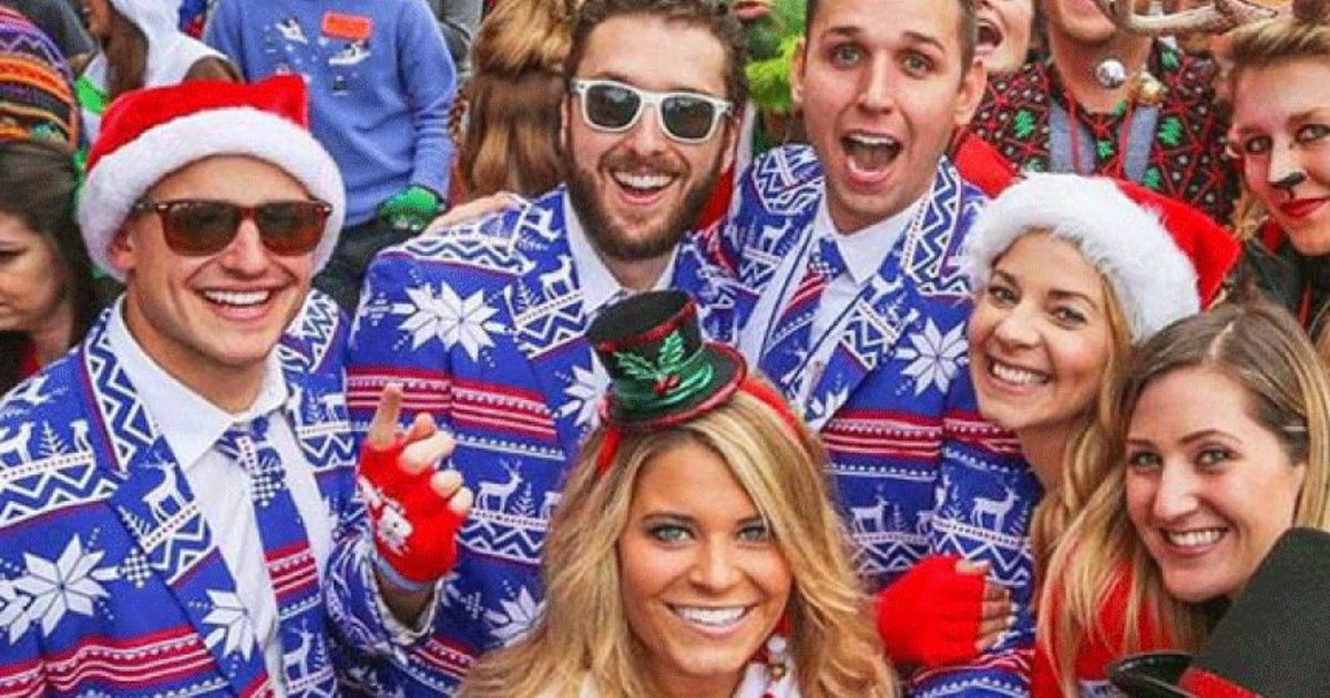 TBOX Chicago s 26th Annual Xmas Crawl 25 Wrigley Bars tbox-chicago-s-26th-annual-xmas-crawl-25-wrigley-bars