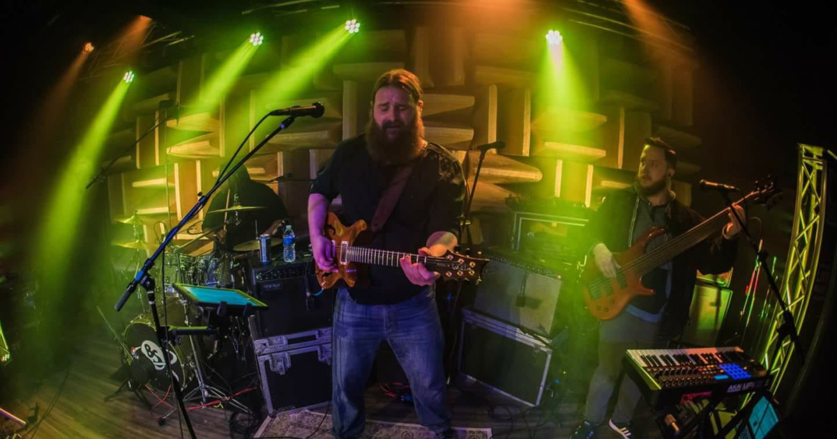 First Friday Concert Max Allen in Whitestown at Moontown