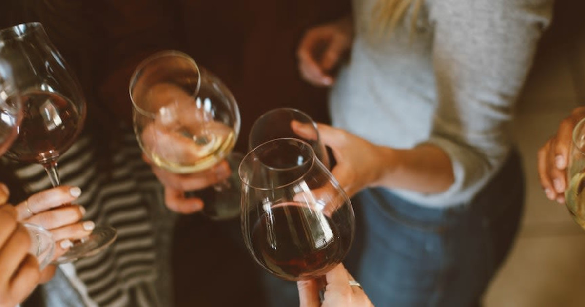 Wine Happy Hour in Chicago at AceBounce