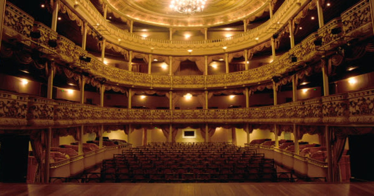 LA Opera Presents: The Marriage of Figaro in Los Angeles at Porter