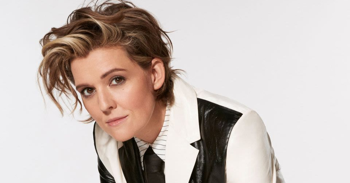 Brandi Carlile a Very Special Solo Performance in Greenvale at