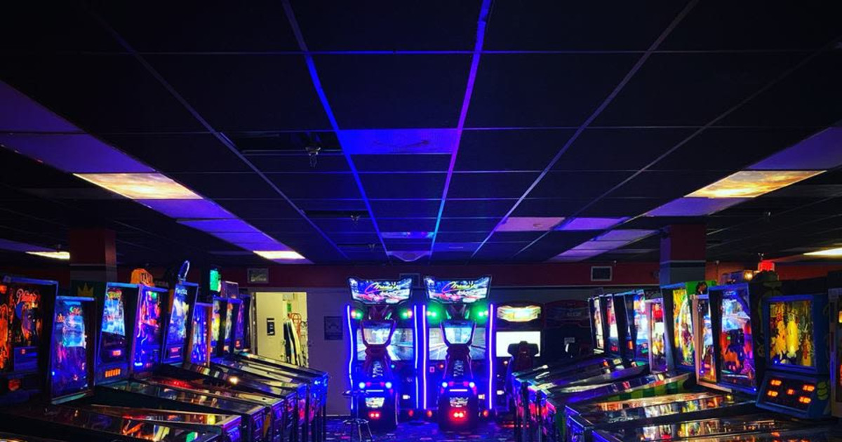 Pinballz After Dark in Austin at Pinballz Arcade