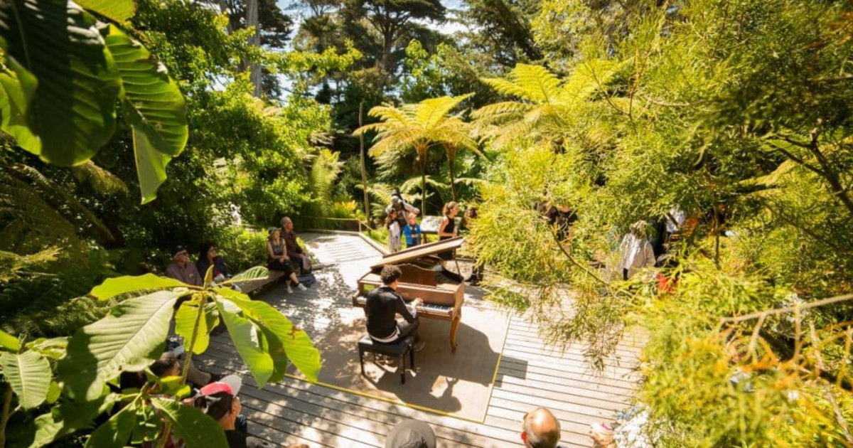 Flower Piano in San Francisco at San Francisco Botanical Garden