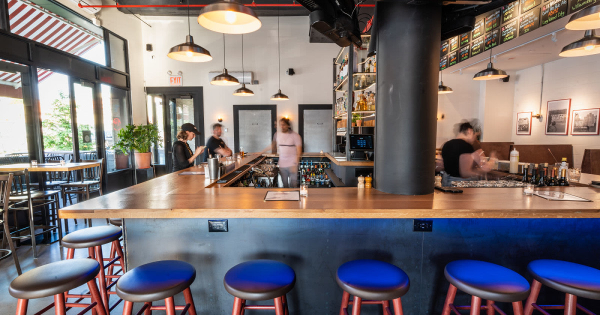 THE OFFICE TRIVIA PARTY in BROOKLYN at EVALYNS TAP HOUSE