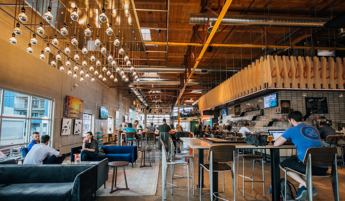 The Best Late Night Coffee Shops & Places To St...