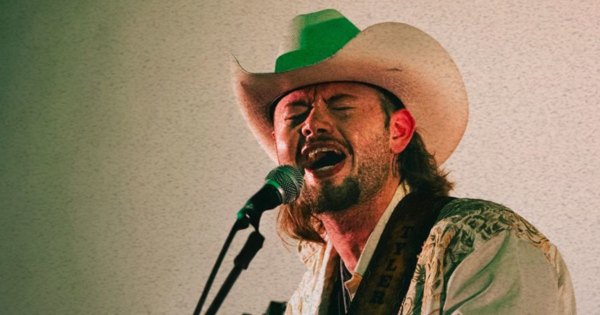 Miller Lite Hot Country Nights Tyler Booth in Kansas City at KC