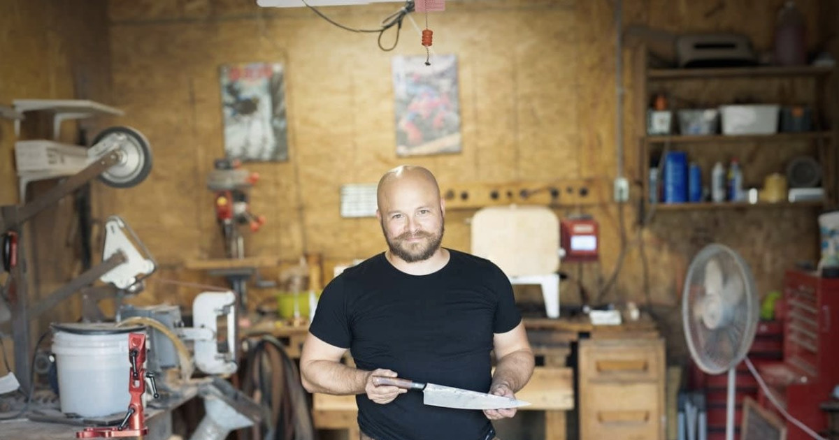 Knife Sharpening with Ash Blaeds in Indianapolis at