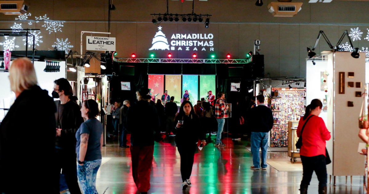 The Tiarras, Comos Las Movies, Kelsey Wilson & Friends in Austin