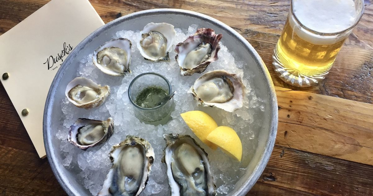 Monday Oyster Happy Hour in Chicago at Dusek's