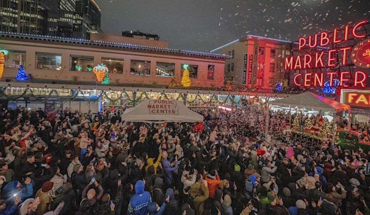 REPORT #1: West Seattle Junction Tree Lighting festival begins with Night  Market | West Seattle Blog..., image size:1200x700