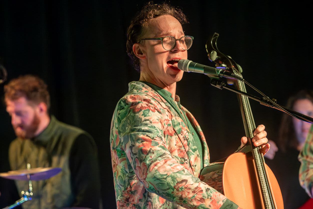 Ben Sollee in concert