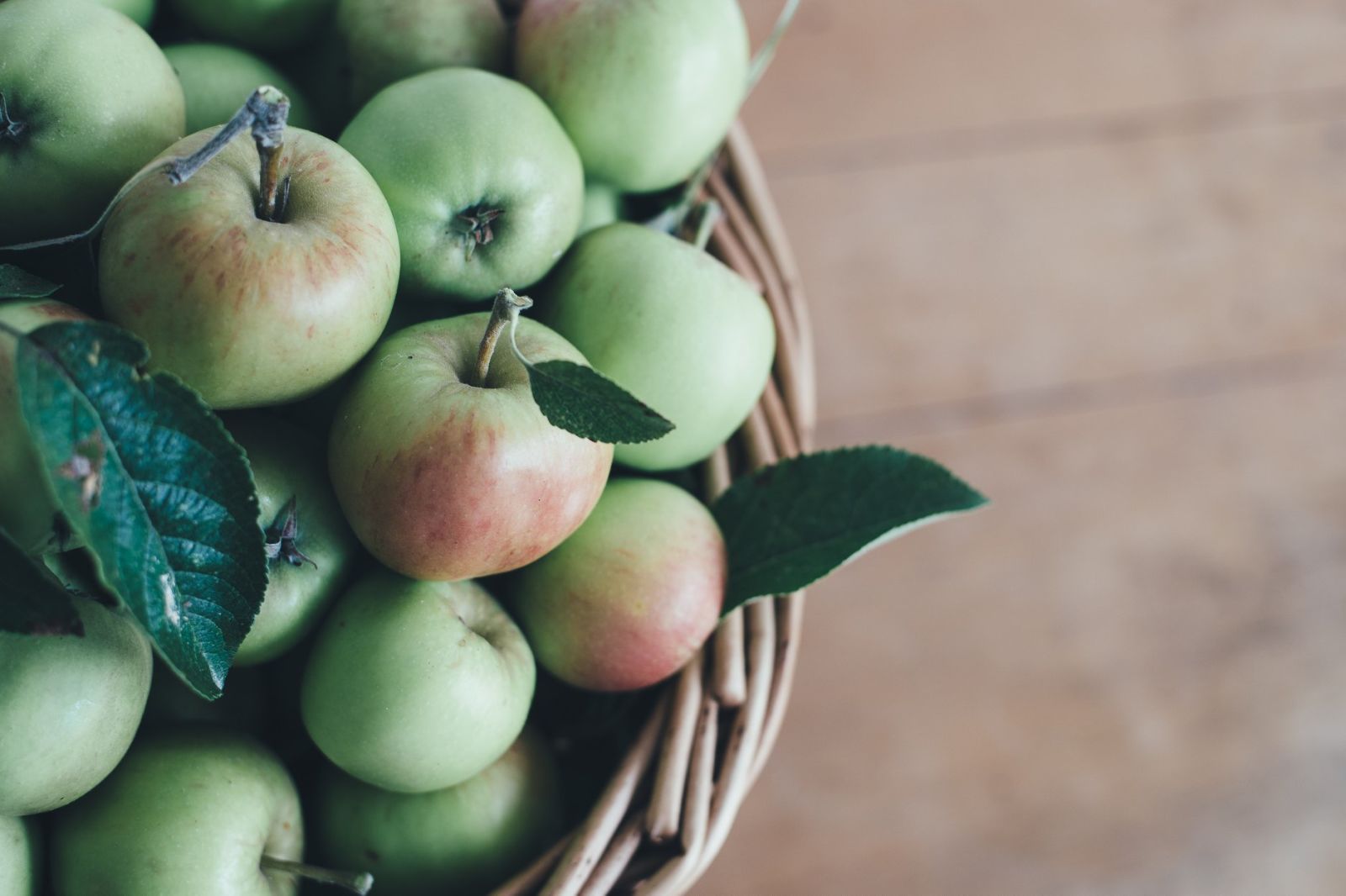 Where to Go Apple Picking in Southern California