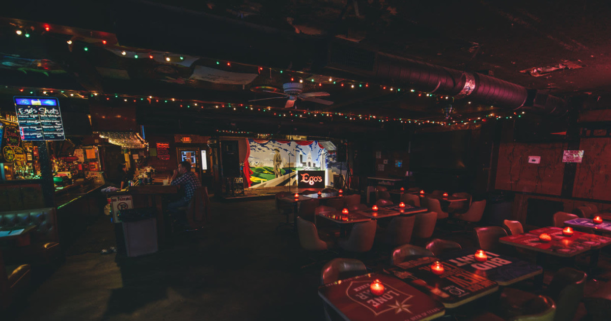 Grill 'N Chill in Austin at Ego's