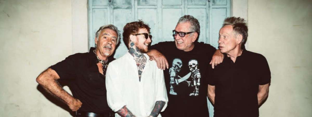 Sex Pistols (Steve Jones, Paul Cook, Glen Matlock) featuring Frank Carter