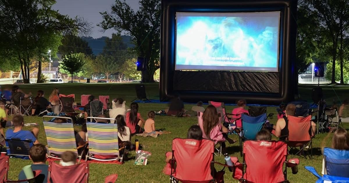 georgia-s-chicken-run-in-kansas-city-at-roe-park