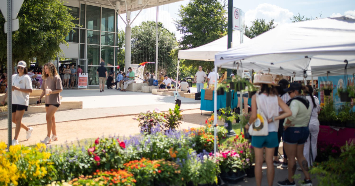 Texas Farmers' Market - Mueller