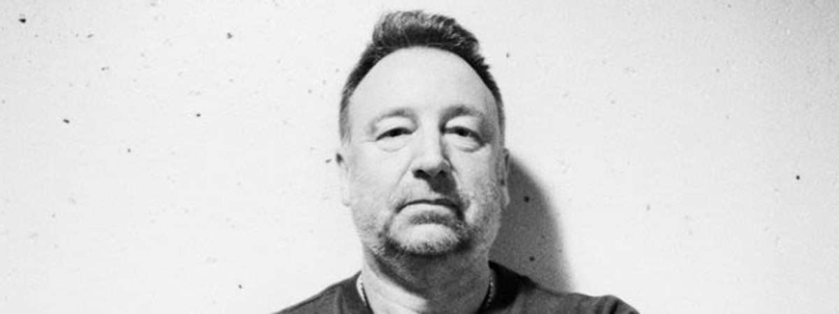 Peter Hook & The Light