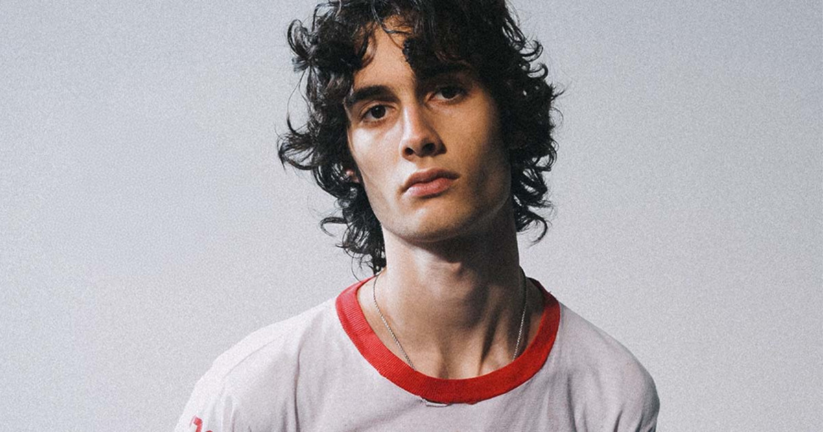 sombr-in-portland-at-theater-of-the-clouds