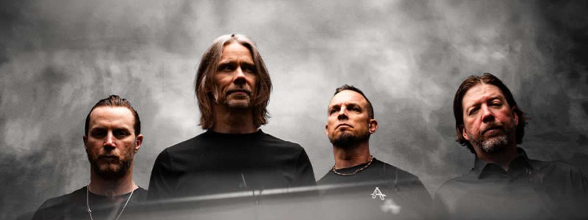 Alter Bridge - What Lies Within Tour