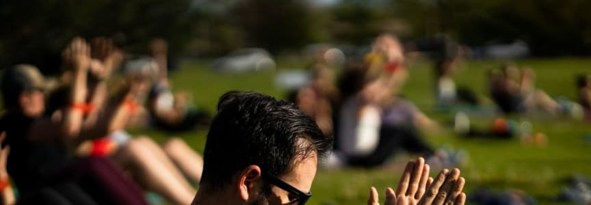 Fri AM | FREE Chicago Lakefront Yoga Classes