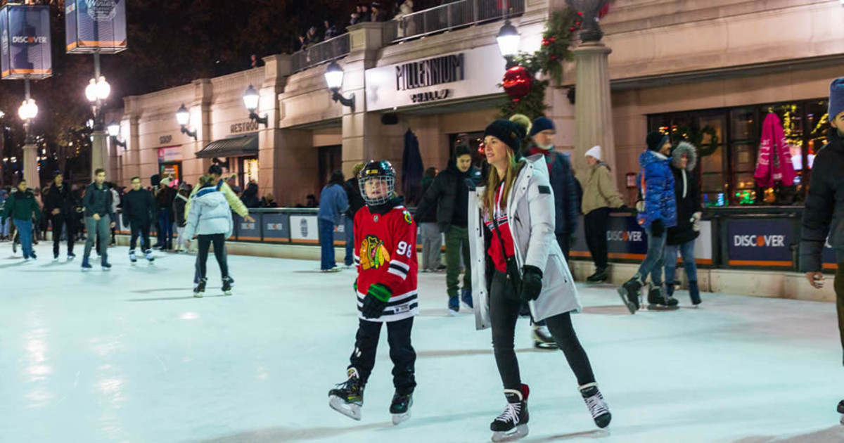 McCormick Tribune Ice Rink in Chicago at Millennium Park
