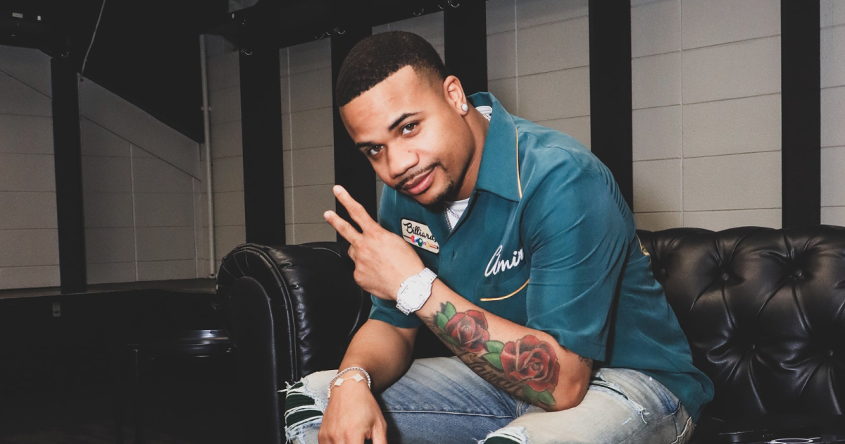 Mojo Brookzz in San Antonio at Aztec Theatre