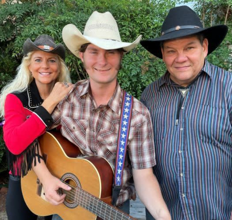 Heartbreak Outlaws Christmas Specials Live on The Beirgartin Stage (Outdoor Show)