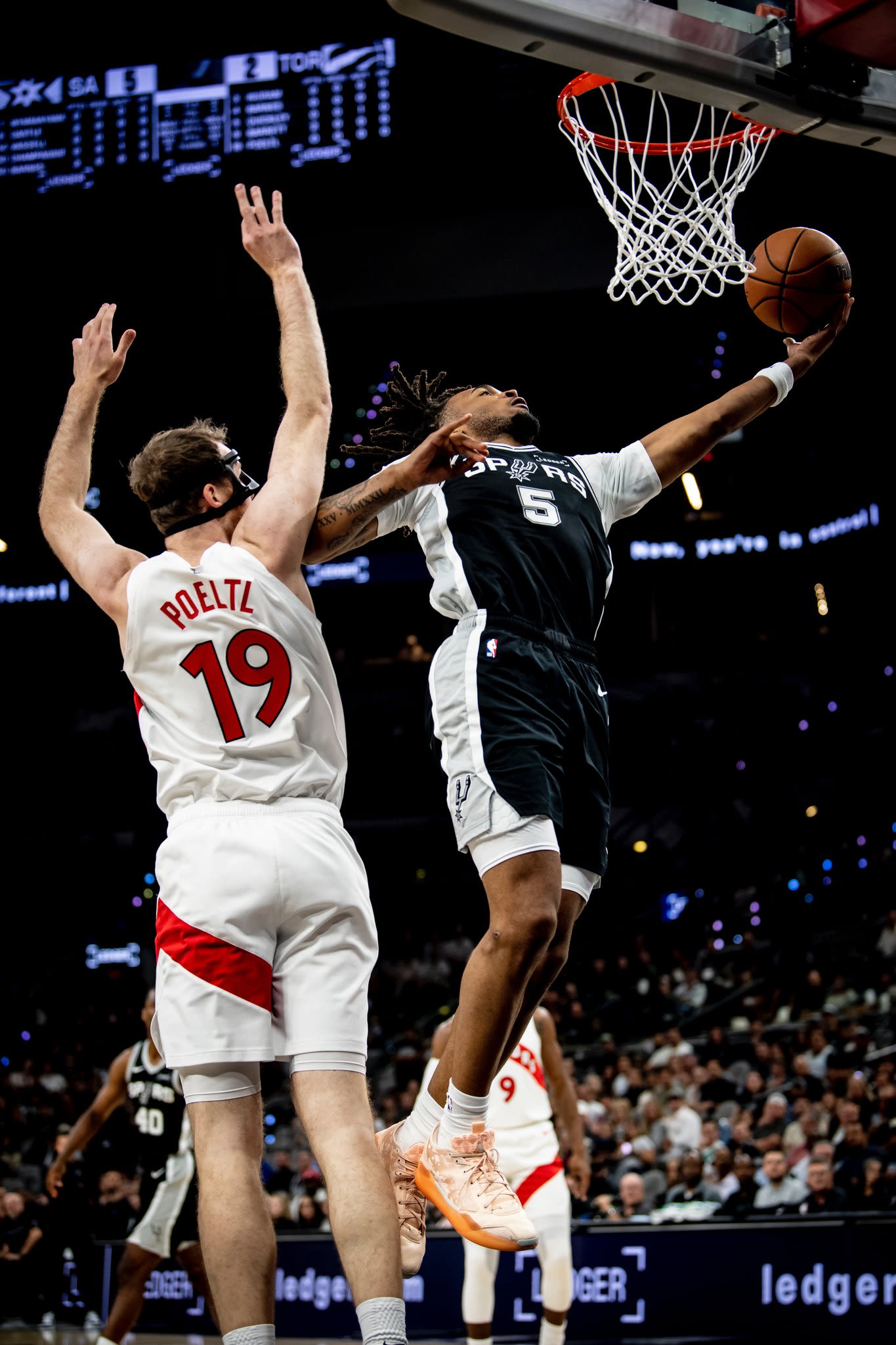 San Antonio Spurs vs. Golden State Warriors in San Antonio at, image size:1365x2048