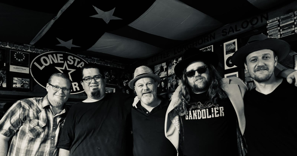 Smith & Reeves Band in Austin at The Little Longhorn Saloon