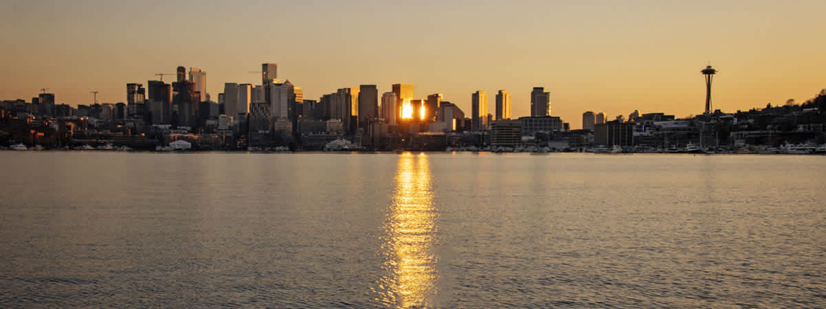 Ocean-Inspired Resin Tray Class – Create a Serving Tray at The Pour Haus