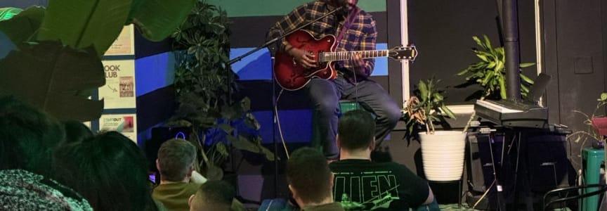 Queer Open Mic (18+)