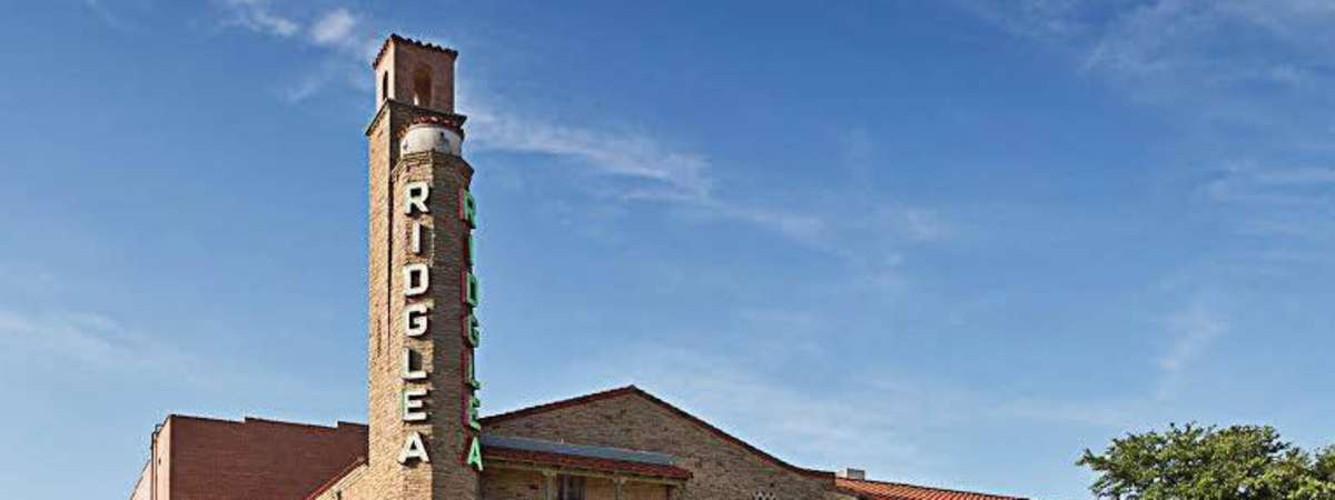 Live Music @ the Lounge