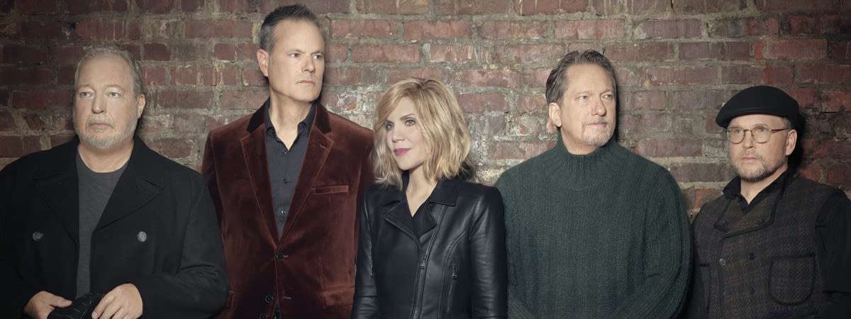 Alison Krauss & Union Station featuring Jerry Douglas with Theo Lawrence
