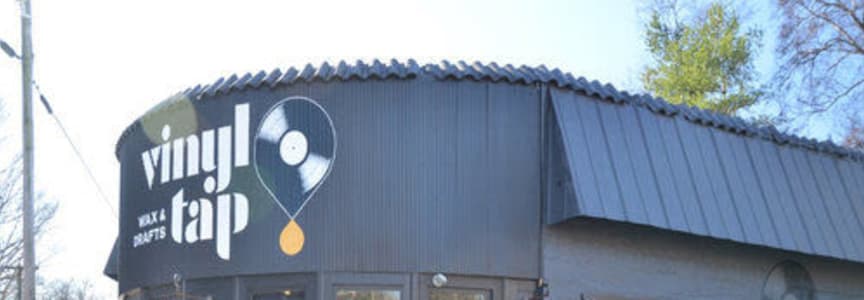 Live: VV Lightbody & Minor Moon at Vinyl Tap in Nashville, TN