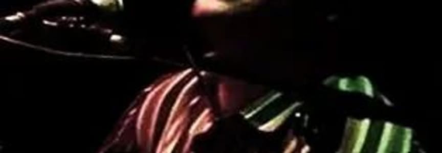 SaRon Crenshaw Acoustic