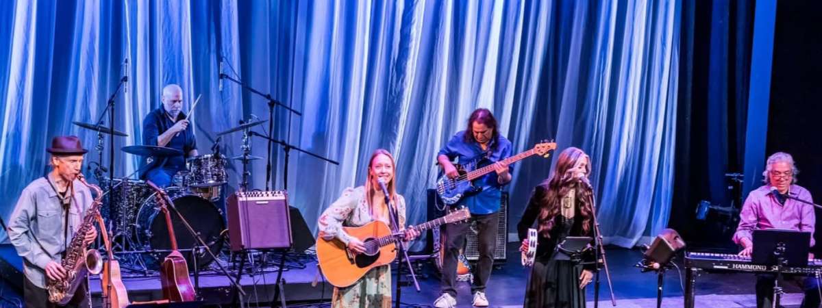 The Joni Project feat. Katie Pearlman & her band - Celebrating Joni Mitchell