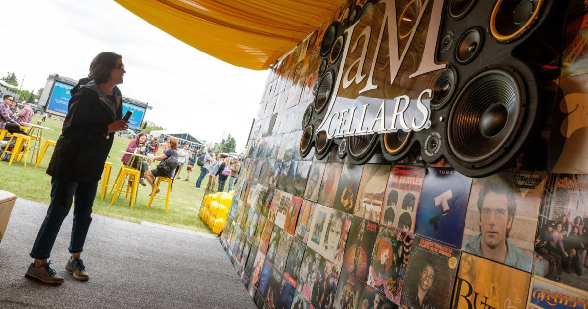 Madeline Peyroux at JaM Cellars