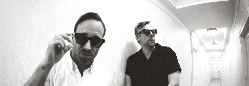 The Black Keys: PEACHES 'N KREAM