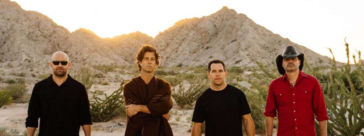 Roger Clyne & The Peacemakers
