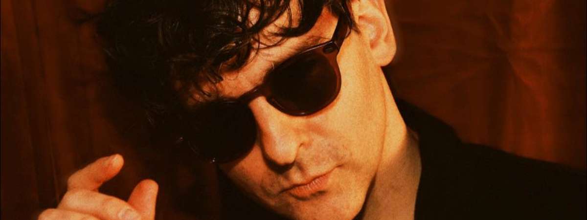 Low Cut Connie