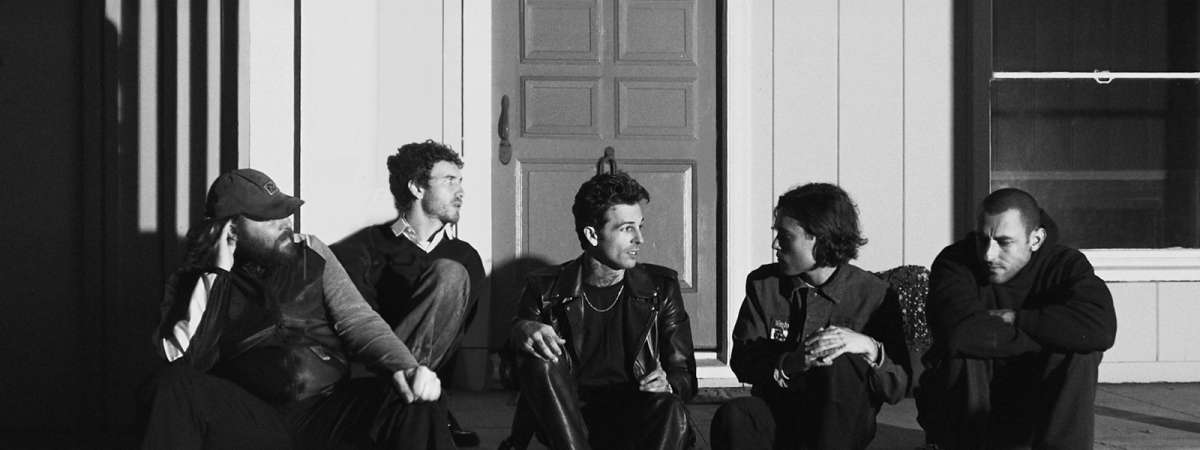 The Neighbourhood: THE WOURLD TOUR