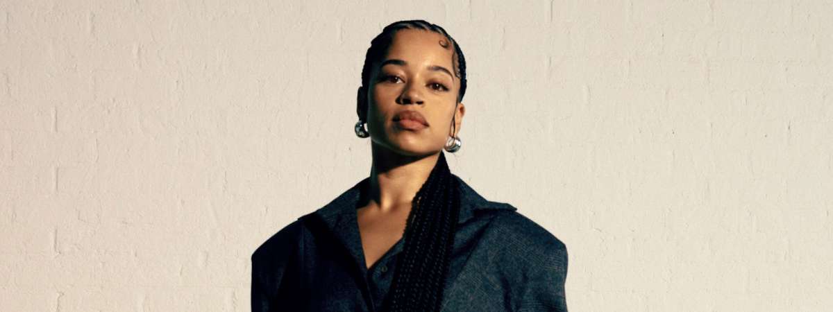 Ella Mai, AMA, Girlfriend