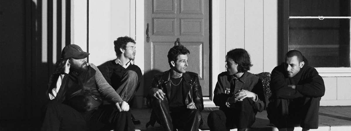 The Neighbourhood: THE WOURLD TOUR