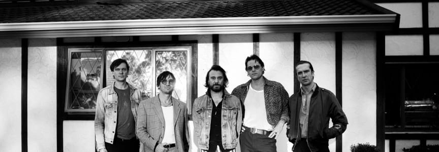 JET - Down The Moonlit Mile Revue