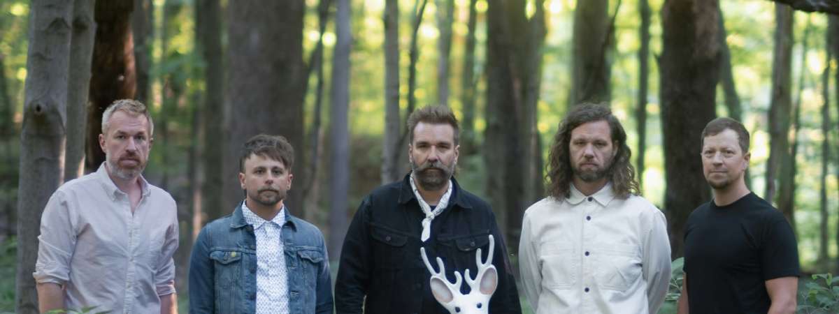 Red Wanting Blue