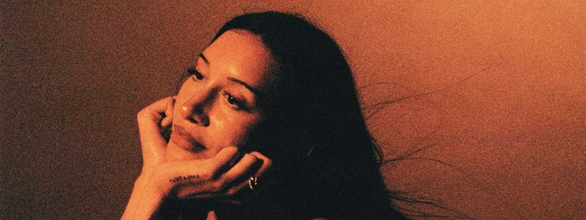 Julia Wolf - Deep End World Tour