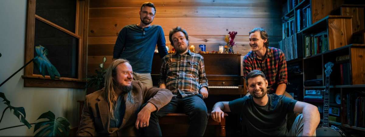 TopHouse with special guest Scott Levi Jones